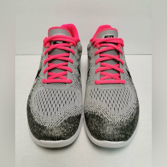 Nike Girls/Woman Free Run Size 7y Running Grey /black/ Pink Trainers 904258-001 - Picture 2 of 8
